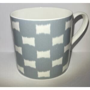 Cute grey checkered mug